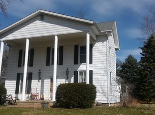 202 N Juliana St, Mackinaw, IL