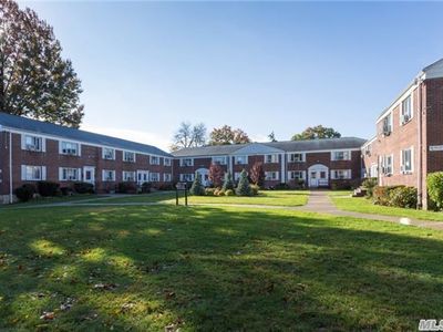 22704 88th Ave, Queens Village, NY, 11427