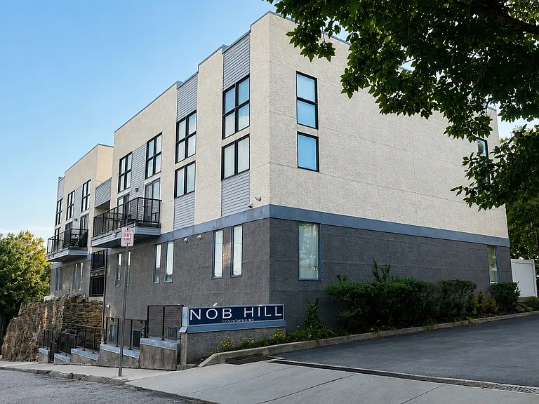 182 Gay St #202 — Photo 17
