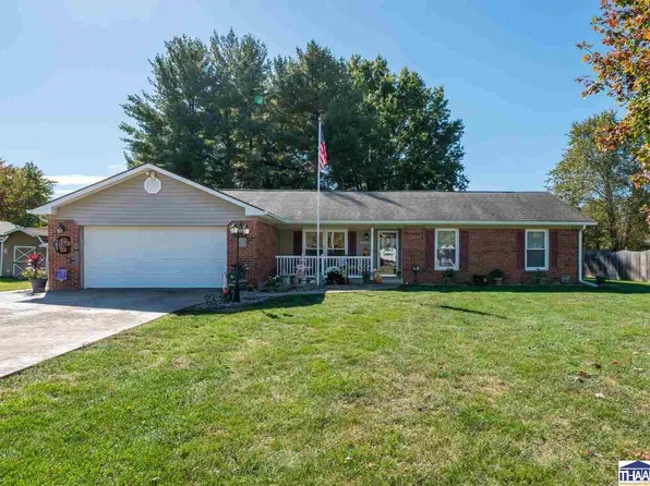 7425 E Troy Ct, Terre Haute, IN 47802