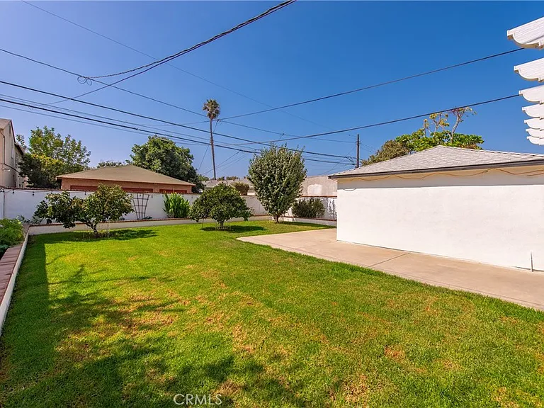 3919 Globe Ave — Photo 18