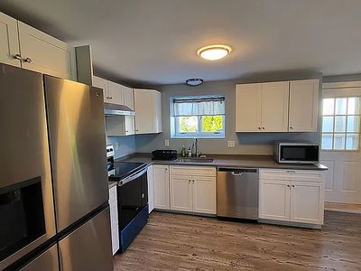 132 Maple Ave, Middletown, RI, 02842