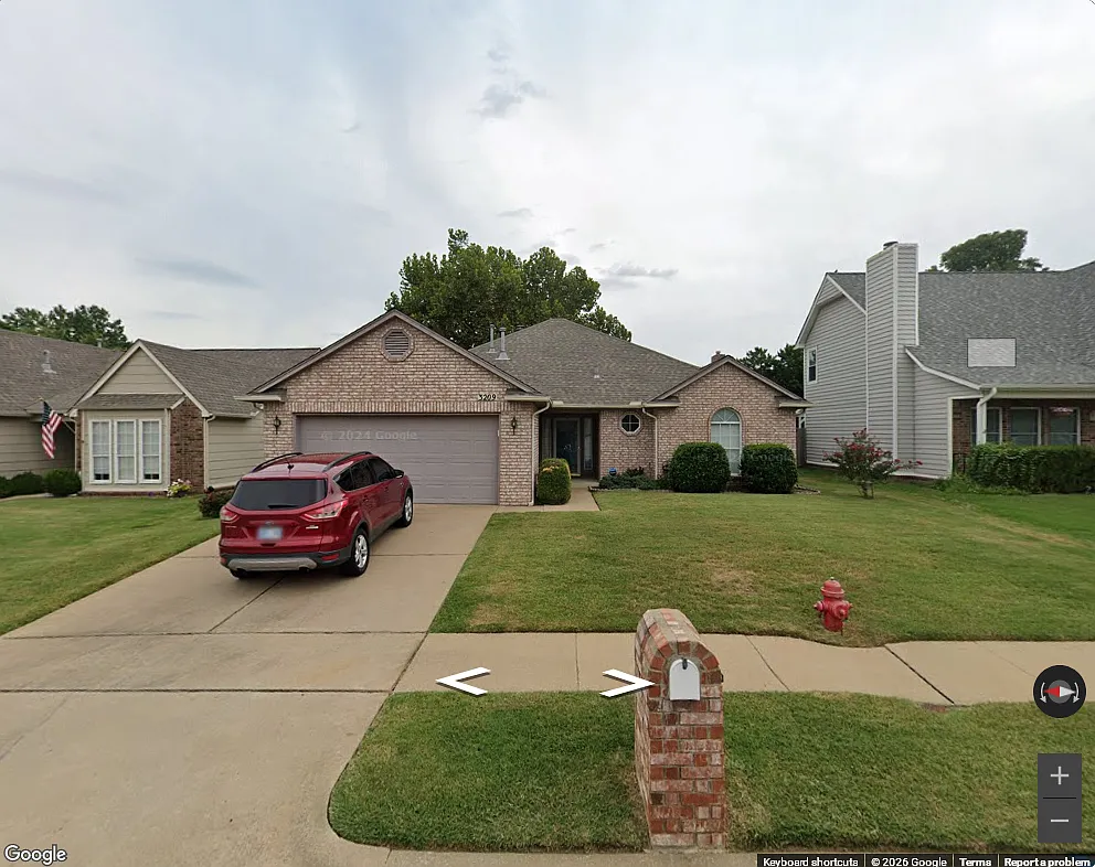 3 bed, 1668 sqft, $1,900 — Photo 2