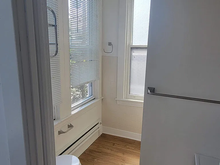 111 W 29th St #2R — Photo 7