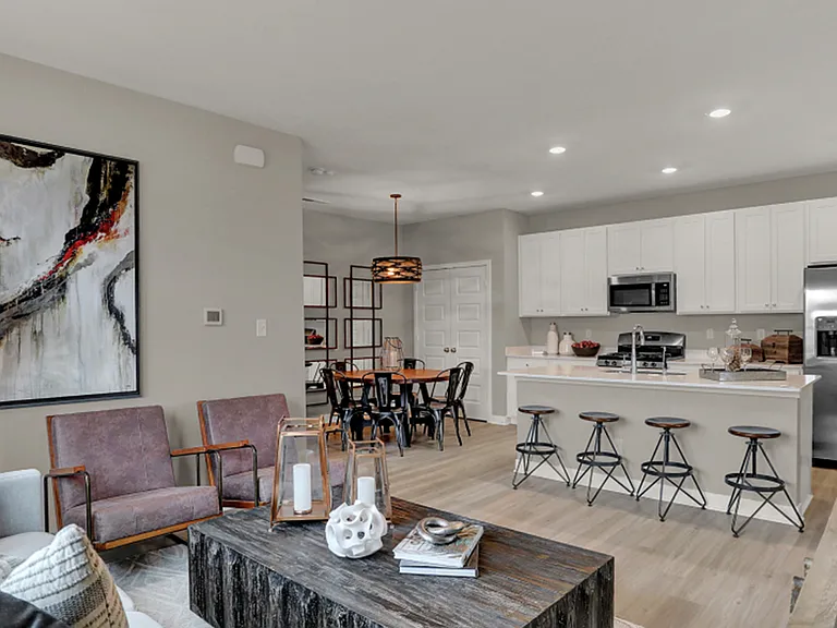 17307 Gibson Dr — Photo 10