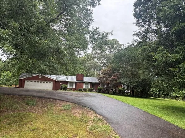 2580 Buford Dam Rd, Cumming, GA 30041