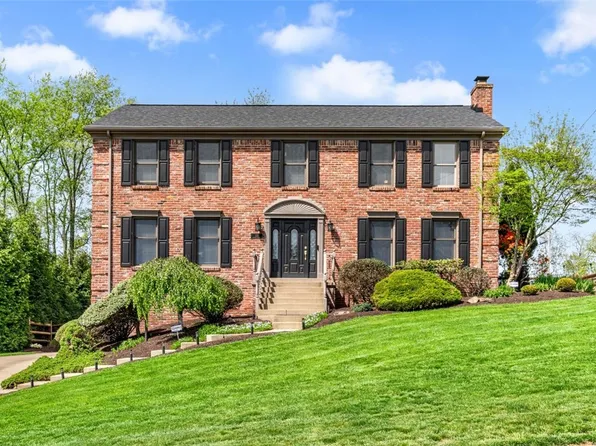 111 Hickory Heights Dr, Bridgeville, PA 15017