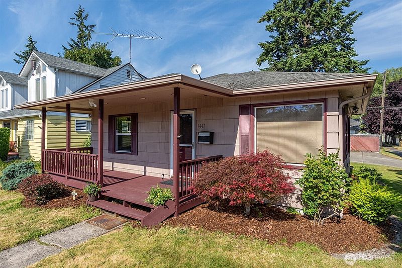 2nd image of 1447 9th Avenue