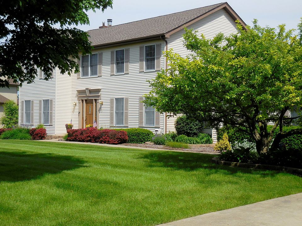 1st image of 852 Kingston Ln