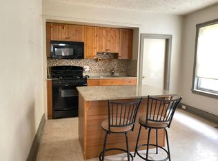 909 S 8th St FLOOR 3, Philadelphia, PA 19147