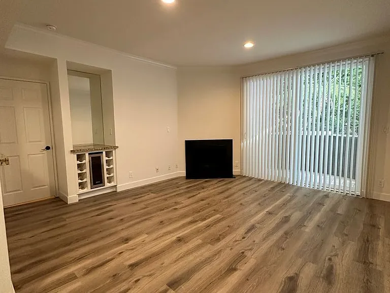 8819 Harratt St #103 — Photo 11
