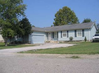 816 Oak Leaf Dr, Old Hickory, TN 37138