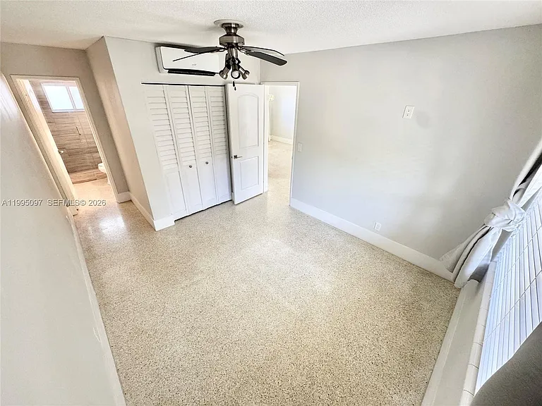 1601 SE 15th St #1B — Photo 8
