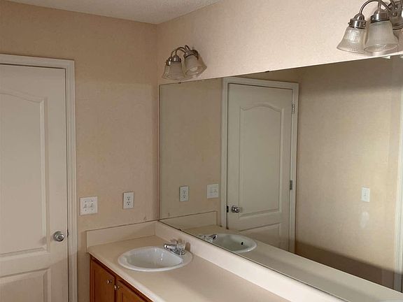 4th image of 3420 N Natherly Dr
