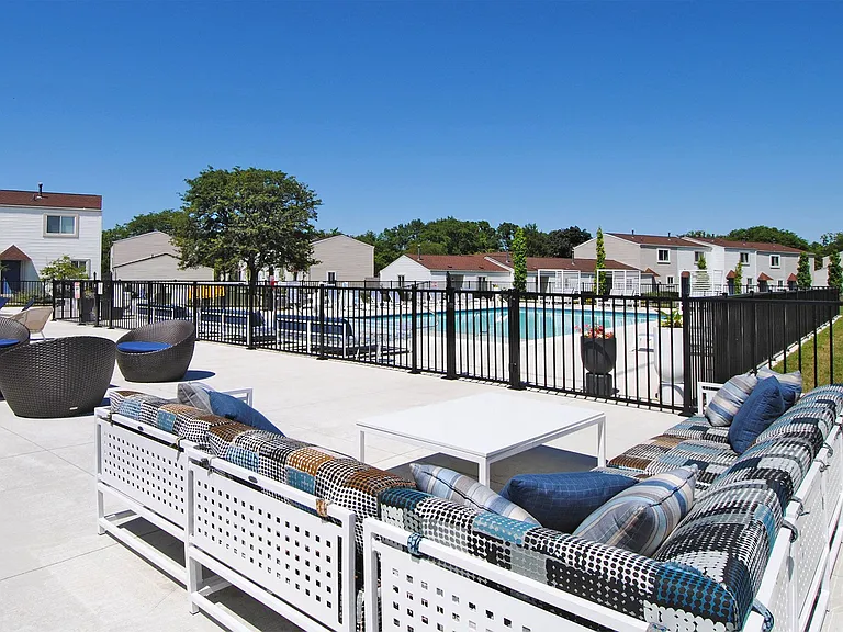 Homestead Commons — Photo 39