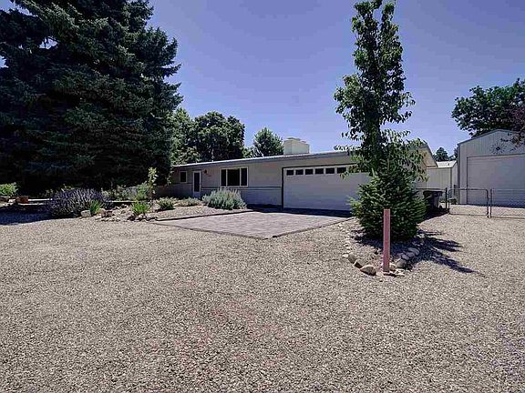 3rd image of 12549 W Castlewood Dr