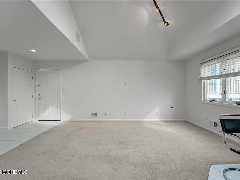 88-92 Broad St #2 — Photo 6