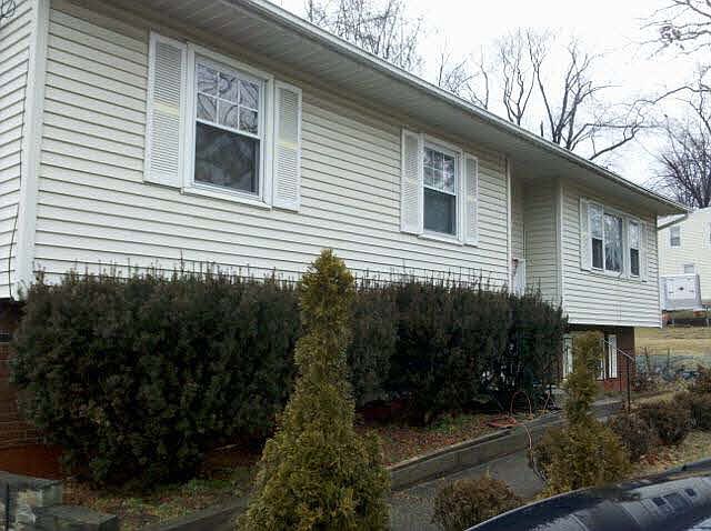 2nd image of 17 Hawthorne Ave