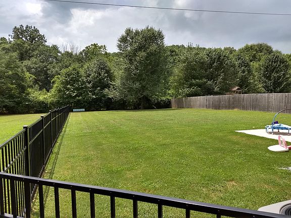 3rd image of 2542 Waterhaven Dr