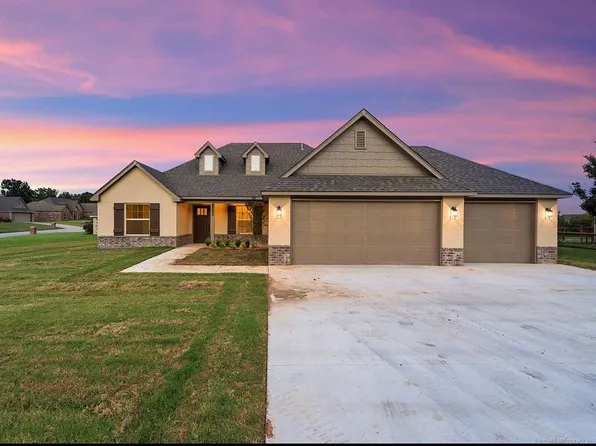 8380 Overlook Trl, Claremore, OK 74019