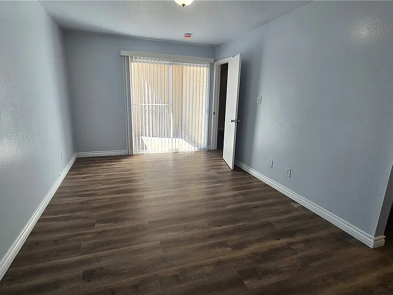 716 N 11th St #2 — Photo 21