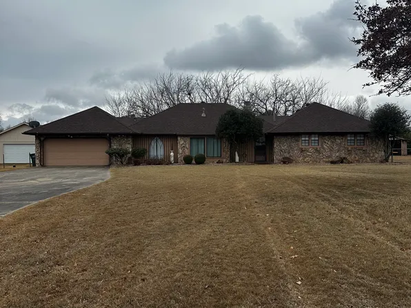 3777 Wagonwheel Rd, Edmond, OK 73034
