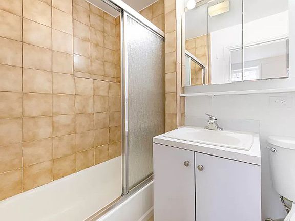 5th image of 100 W 79th St #4B