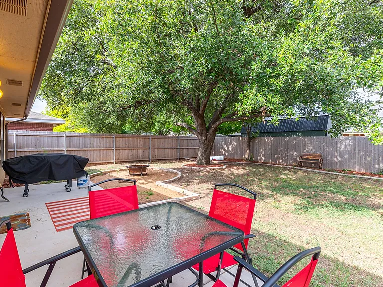 3818 Wake Forest Ln — Photo 33