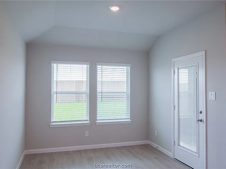 10649 Knox Landing Dr — Photo 6