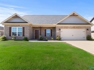 110 Old Dirt Rd, Meridianville, AL 35759