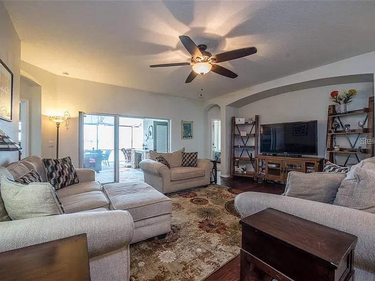 1742 Mira Lago Cir — Photo 8