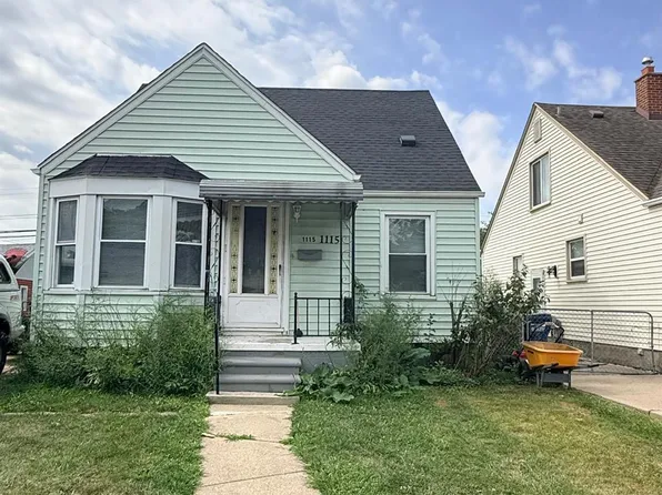 1115 Mill St, Lincoln Park, MI 48146