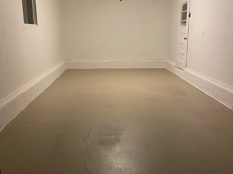 1.5 car garage