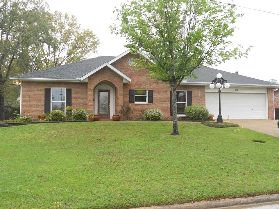 1st image of 916 Garden Ln