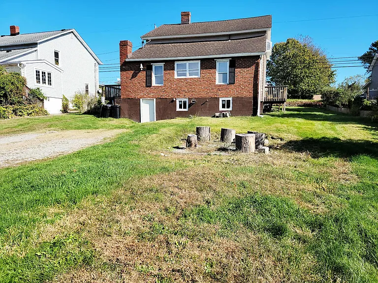 1023 Carbon Rd — Photo 6