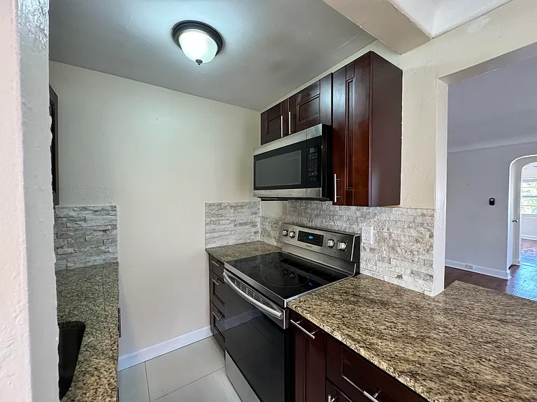 14 S M St #3 — Photo 6