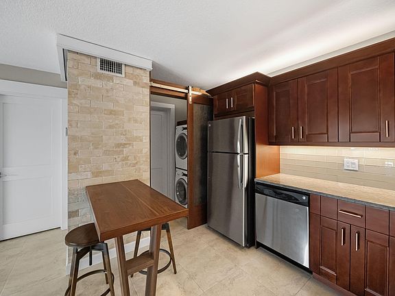 2nd image of 1106 Green Pine Boulevard #E2