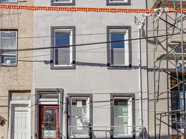 1714 Waterloo St, Philadelphia, PA 19122