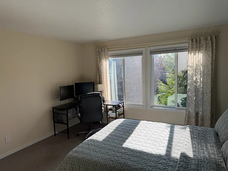 210 Boylston Ave E #205 — Photo 13