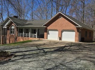 330 Woodridge Dr, Clemmons, NC 27012