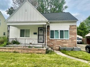 2832 Begole St, Flint, MI 48504