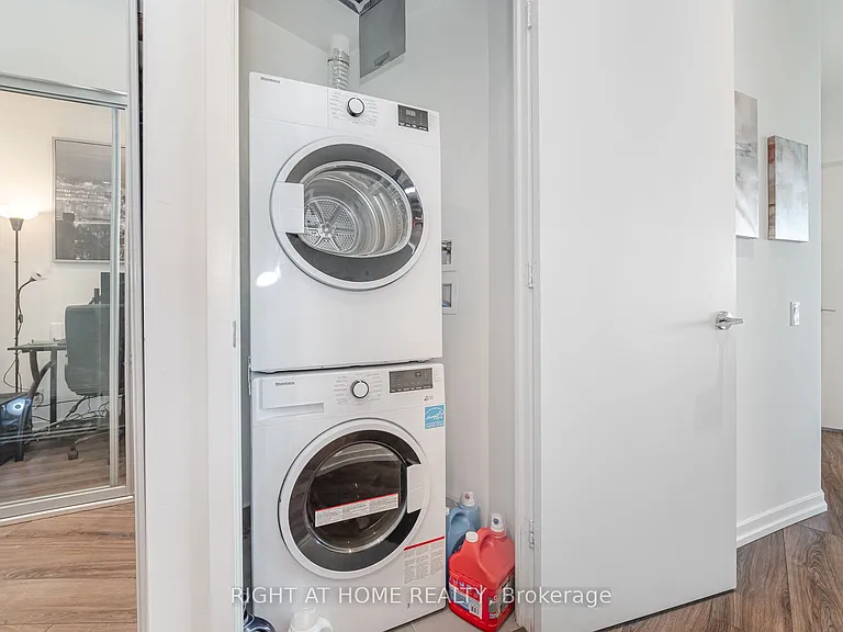 7890 Jane St #508 — Photo 17