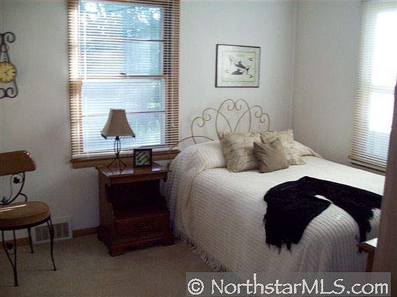 5th image of 304 E Hawthorne Street