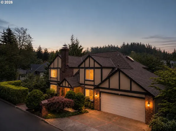 2636 SW 64th Pl, Portland, OR 97225