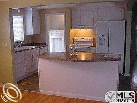 Open Kitchen