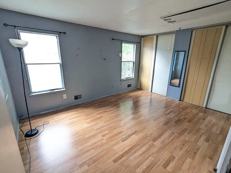 106 Woodlake Manor Dr — Photo 2