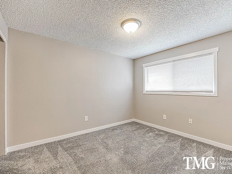 11114 NE 48th Cir #D — Photo 13