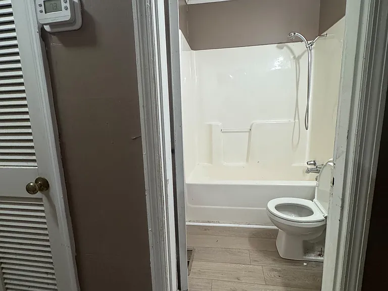 4 Orchid Pl SW — Photo 9