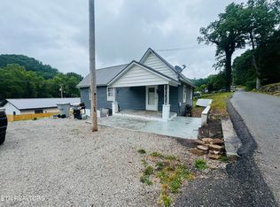 812 Andys Ridge Rd, Briceville, TN 37710