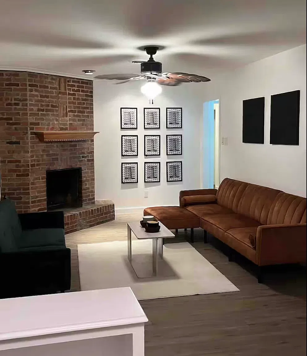 4 bed, 1528 sqft, $2,100 — Photo 2